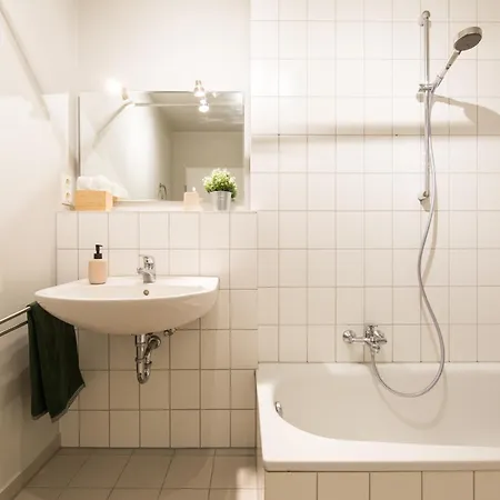 & Coliving Aparthotel