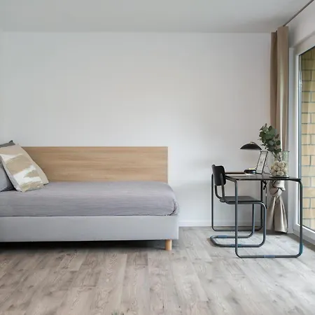 & Coliving Aparthotel Bremen